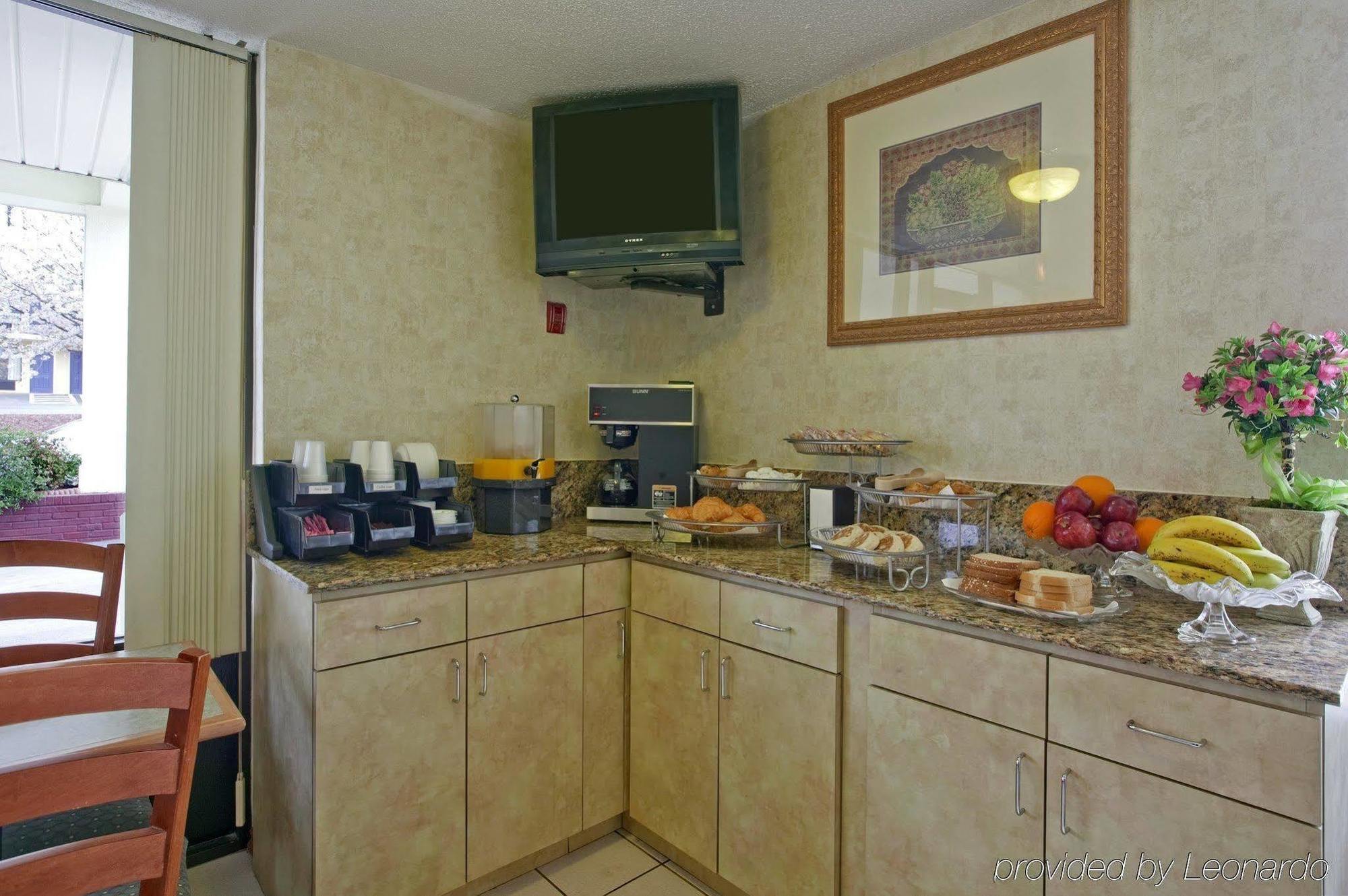 My Home & Suites Covington Restaurant foto